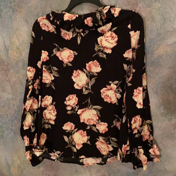 Black Floral Jodifl Blouse - Picture 5 of 5
